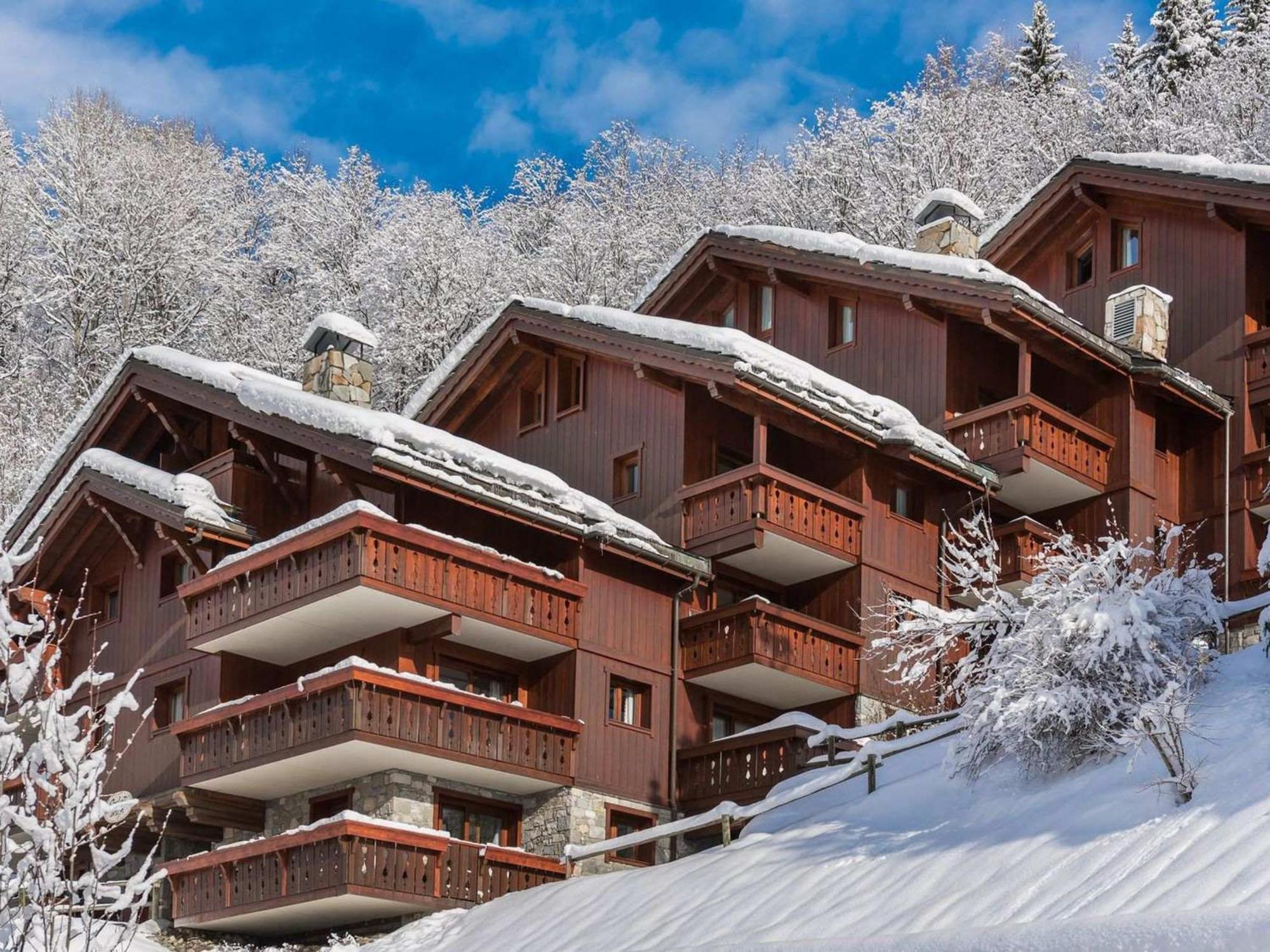 Apartment Duplex Lumineux Avec Terrasse, Piscine Et A Meribel, Acces Direct Aux Pistes - Fr-1-566-49